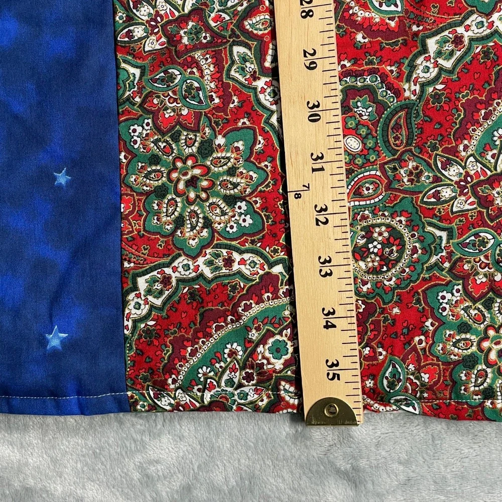 Quilted Christmas Throw Blanket Tree Santa Snowman Stocking Holiday Decor‎ 44x35
